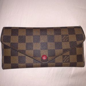 Large Louis Vuitton Trifold Wallet